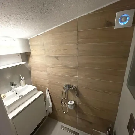 Апартаменты Artemis Maisonette B4 By Horizon Homes