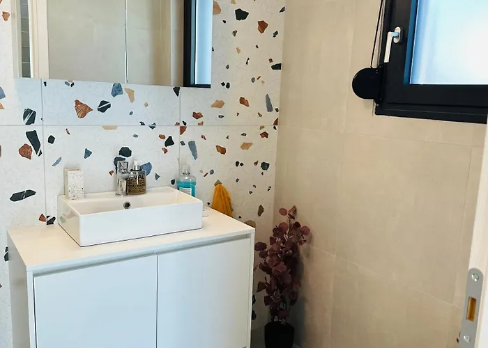 Artemis Maisonette B4 By Horizon Homes Lägenhet *
